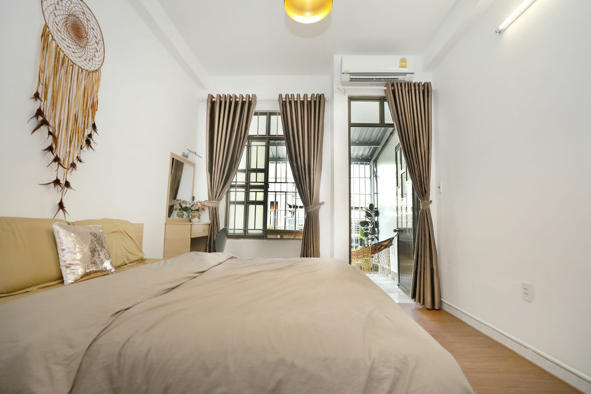 Saigon April Homestay Ho Chi Minh-stad Buitenkant foto